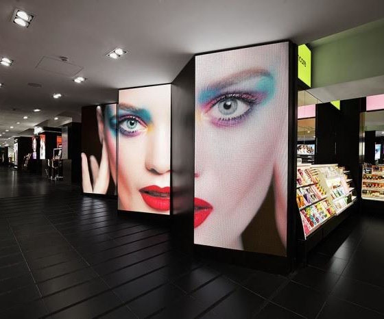 Digital signage en flagship Sephora